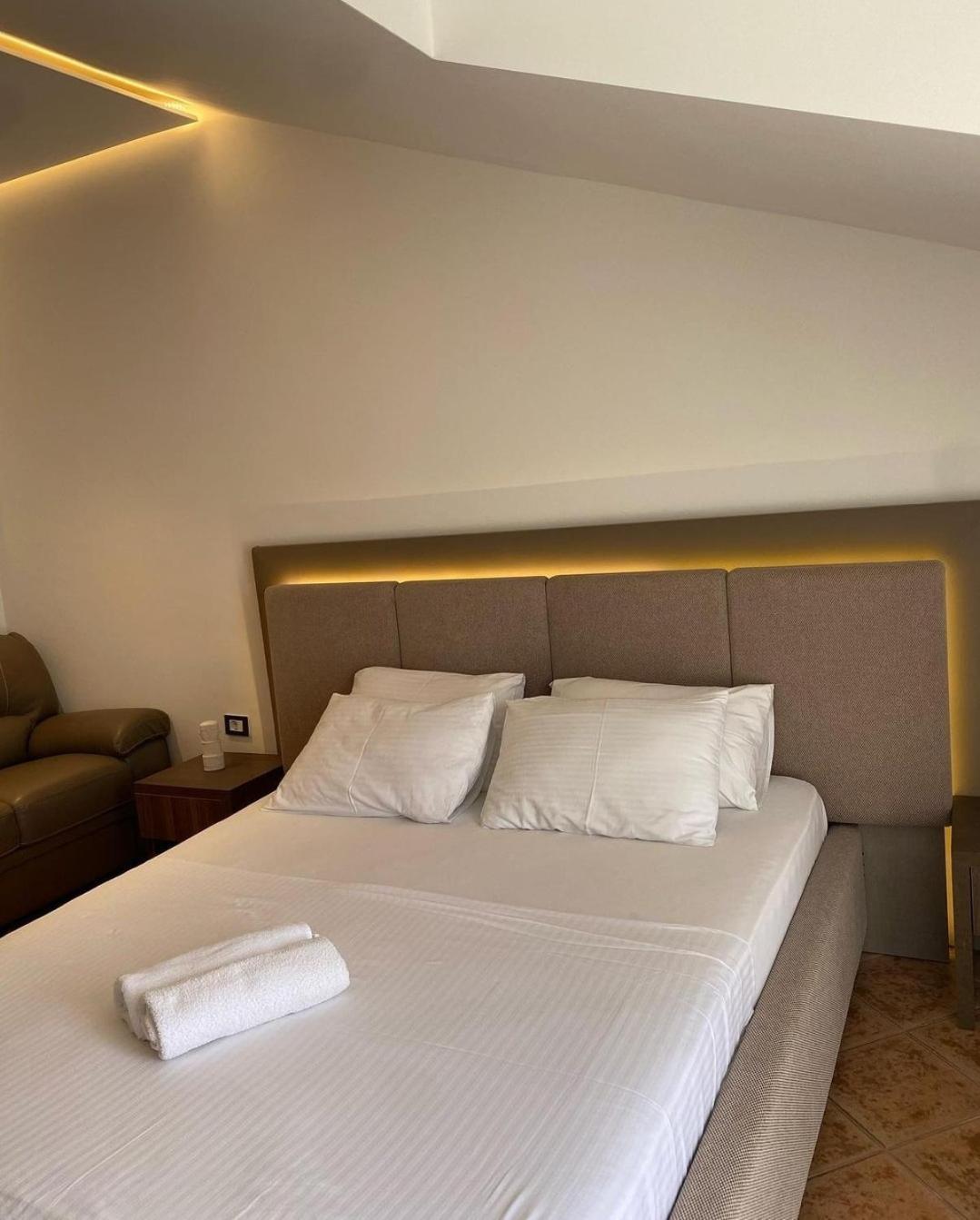 Hotel Comfort & Villas Donji Stoj Exterior photo