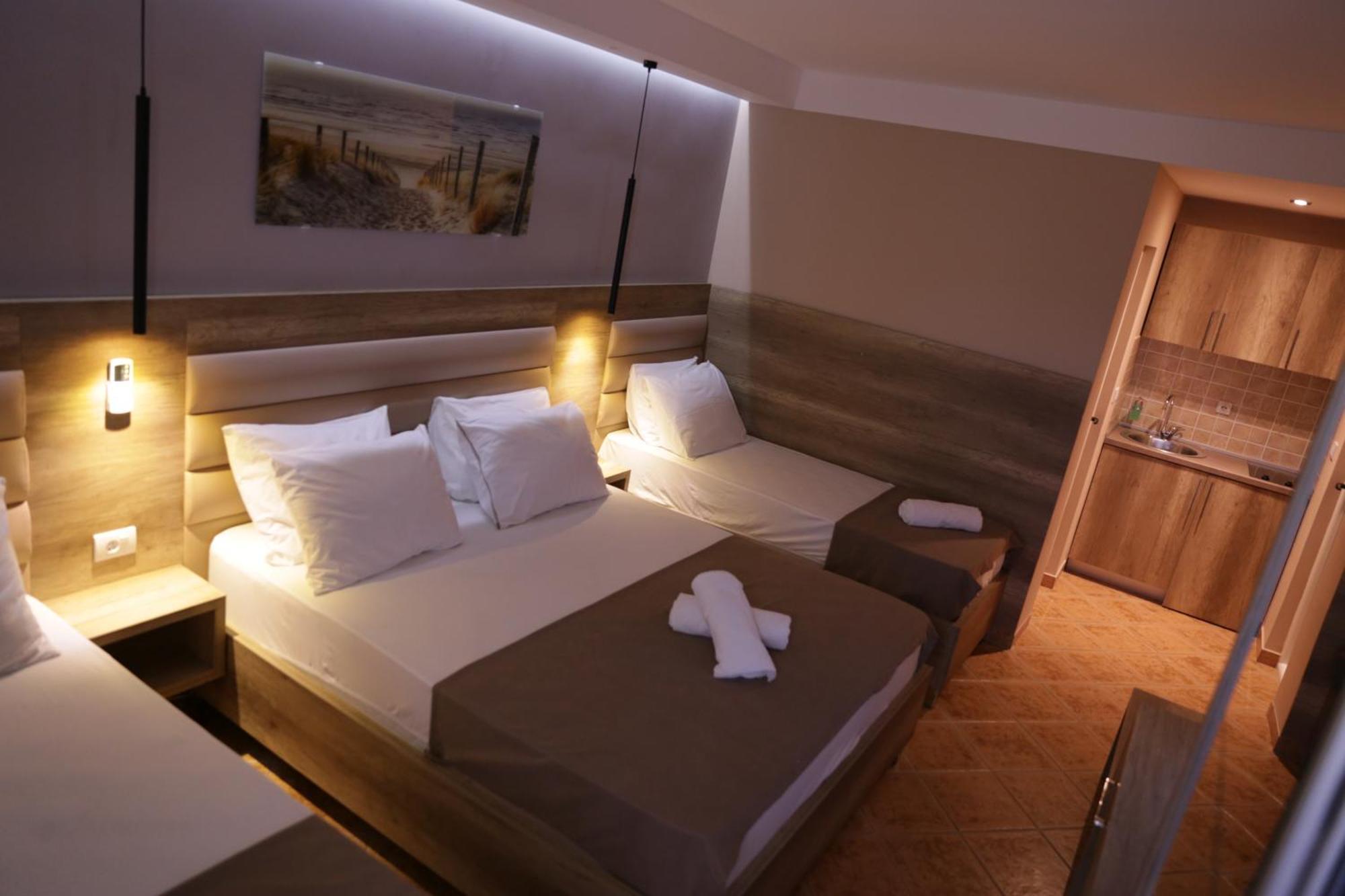 Hotel Comfort & Villas Donji Stoj Exterior photo